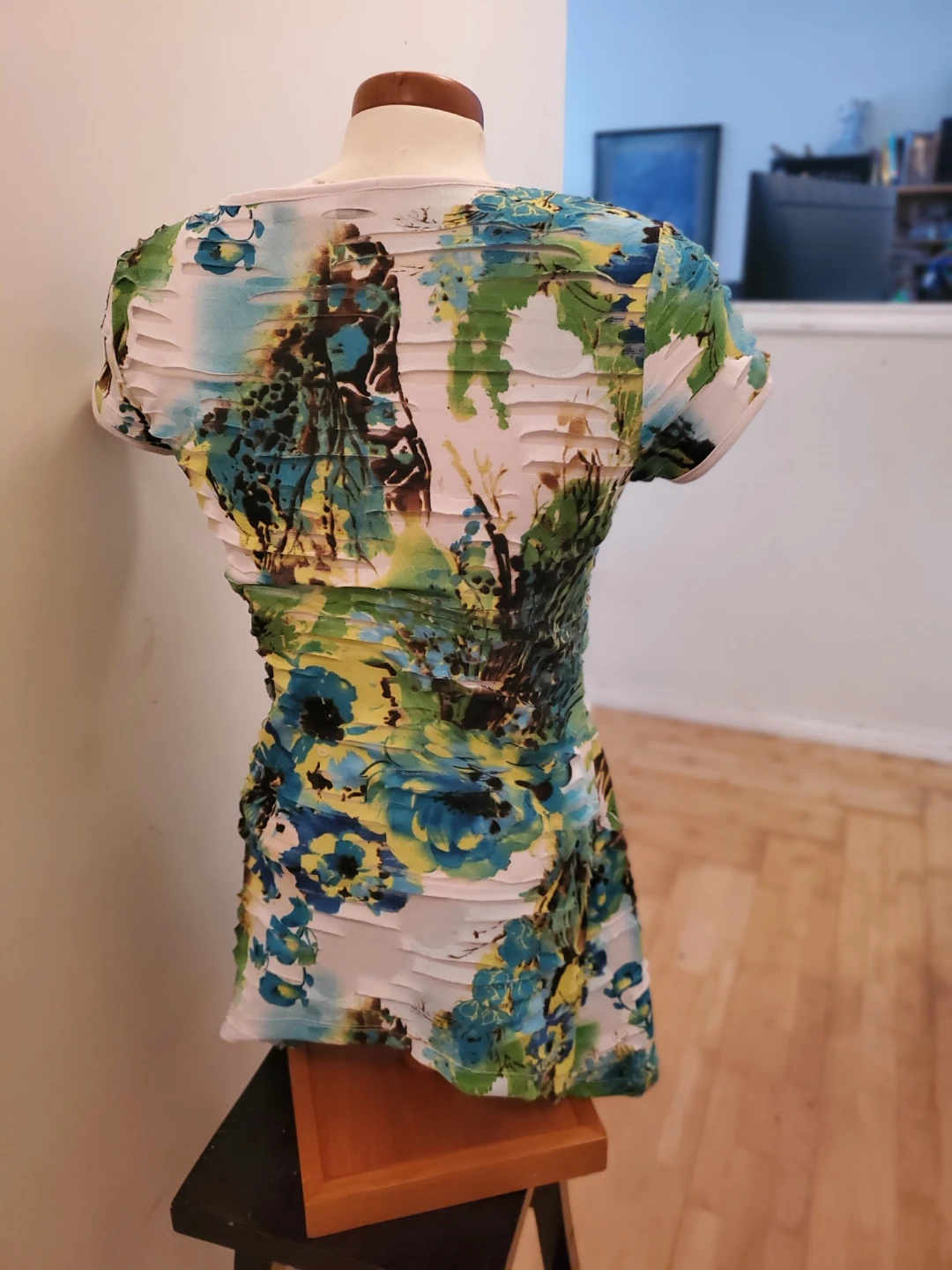 Women's T-Shirt - photo 4