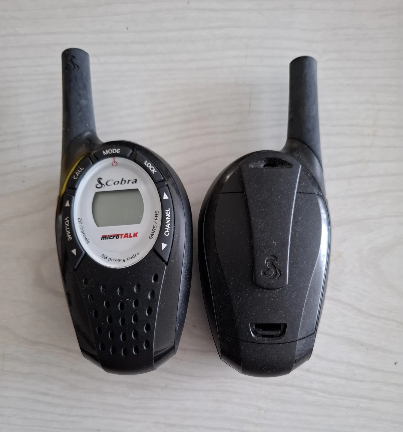 Cobra MicroTalk Walkie Talkies - photo 2
