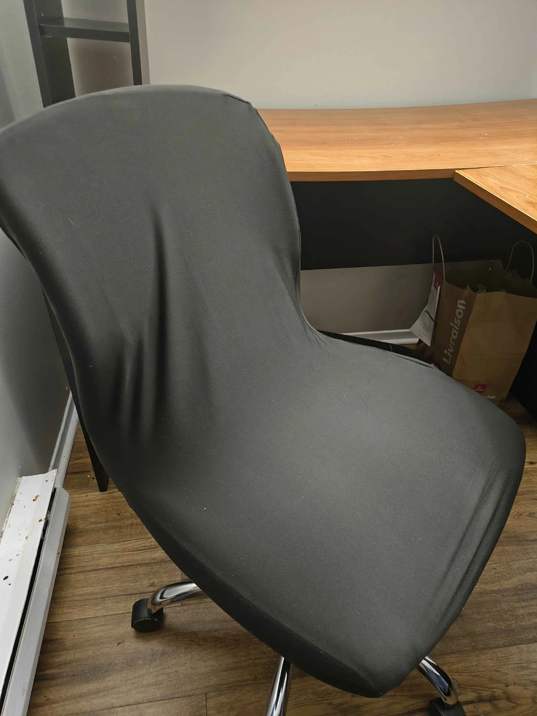 Black Office Chair - photo 3