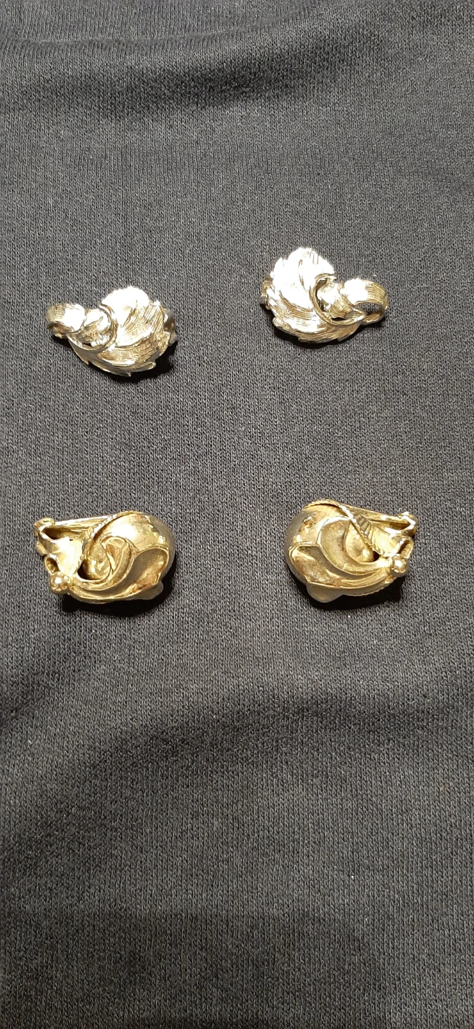 Vintage Silver-Tone Clip-On Earrings - photo 4