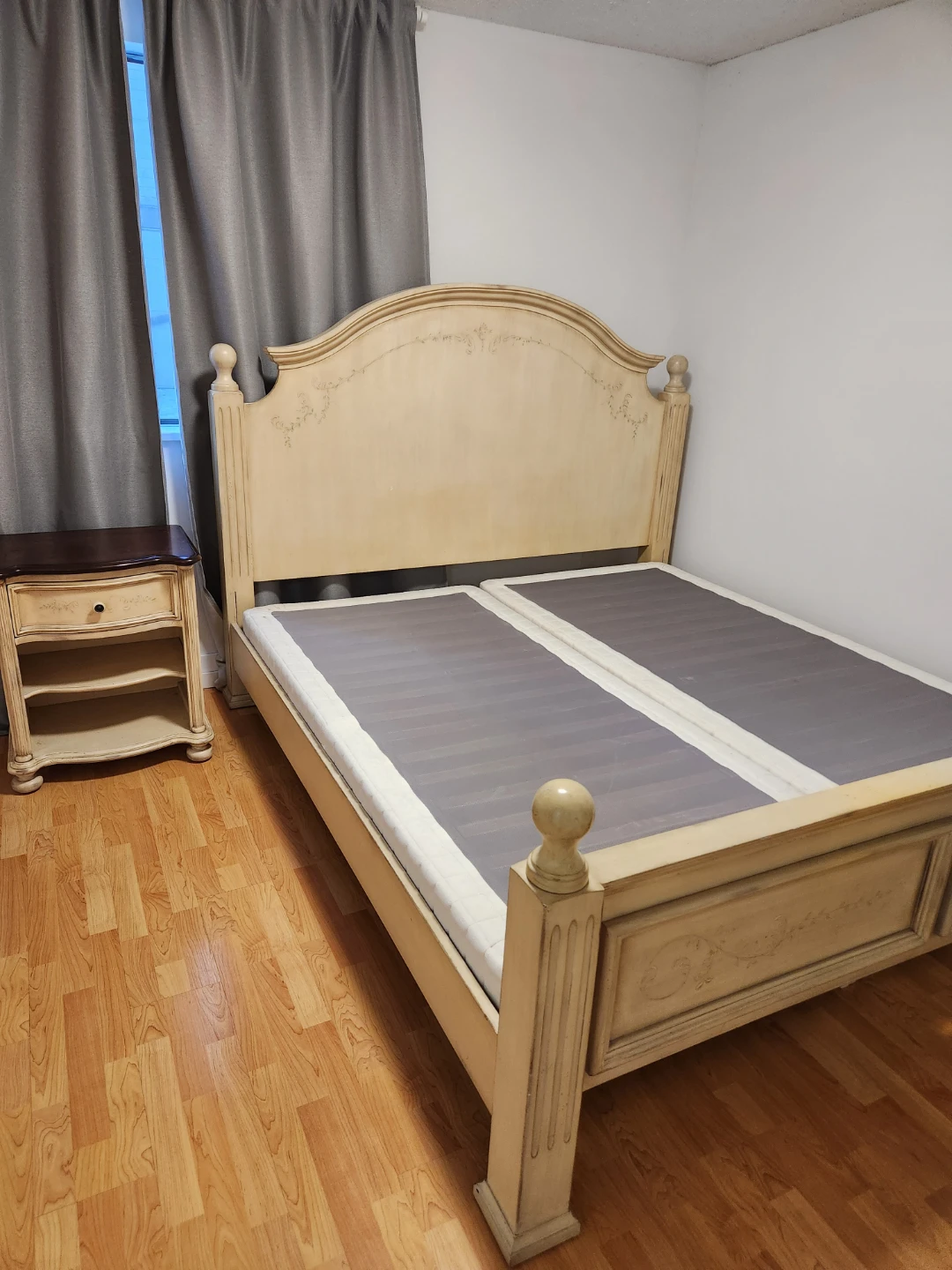 King bed - free