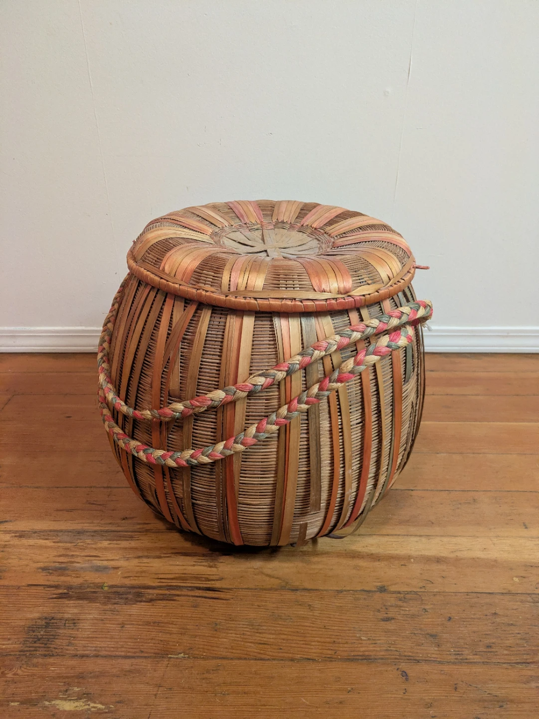 Vintage Storage Basket with Lid - photo 3