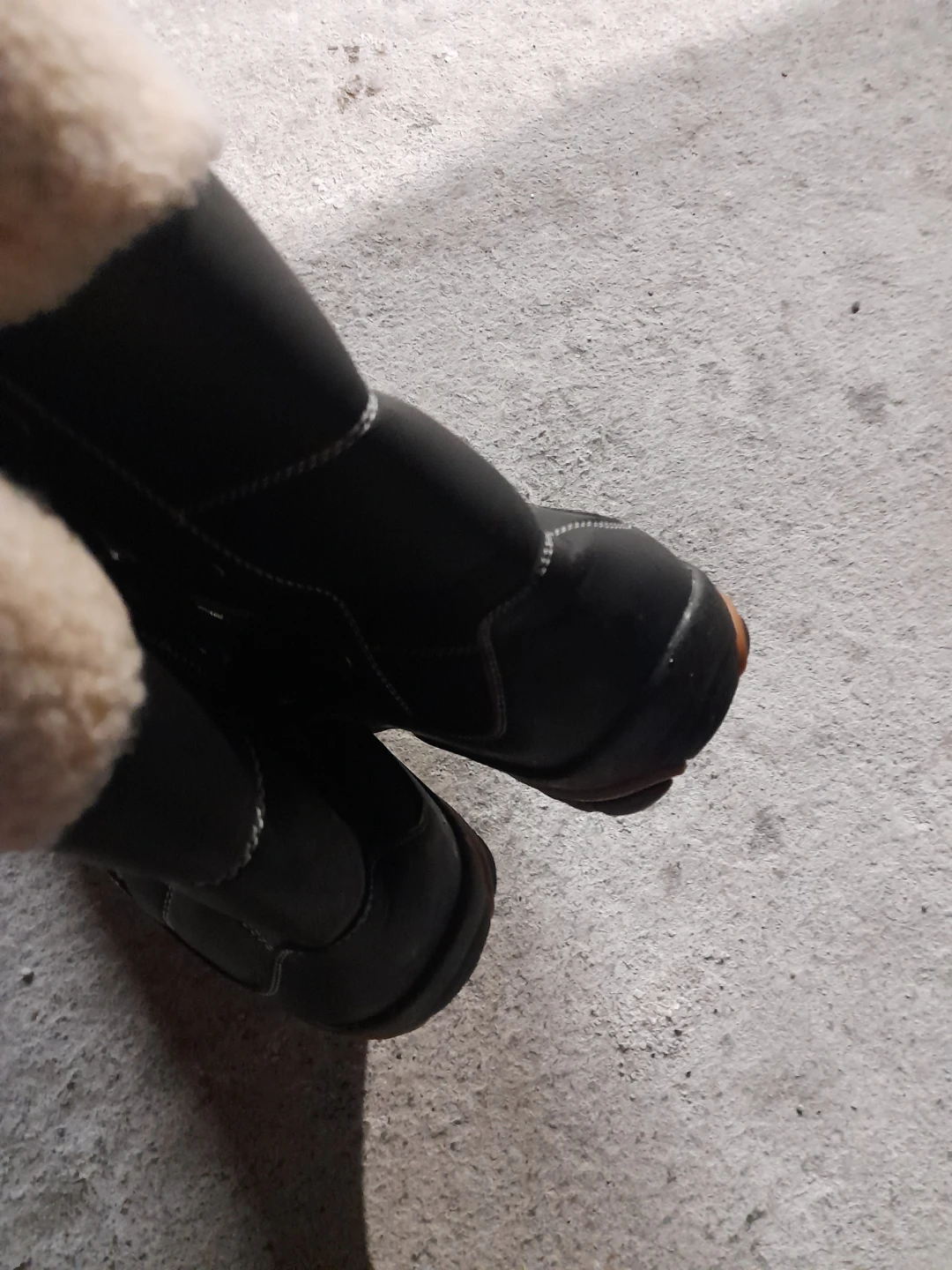 Black Winter Boots with Sherpa Lining 8.5-9 - photo 4