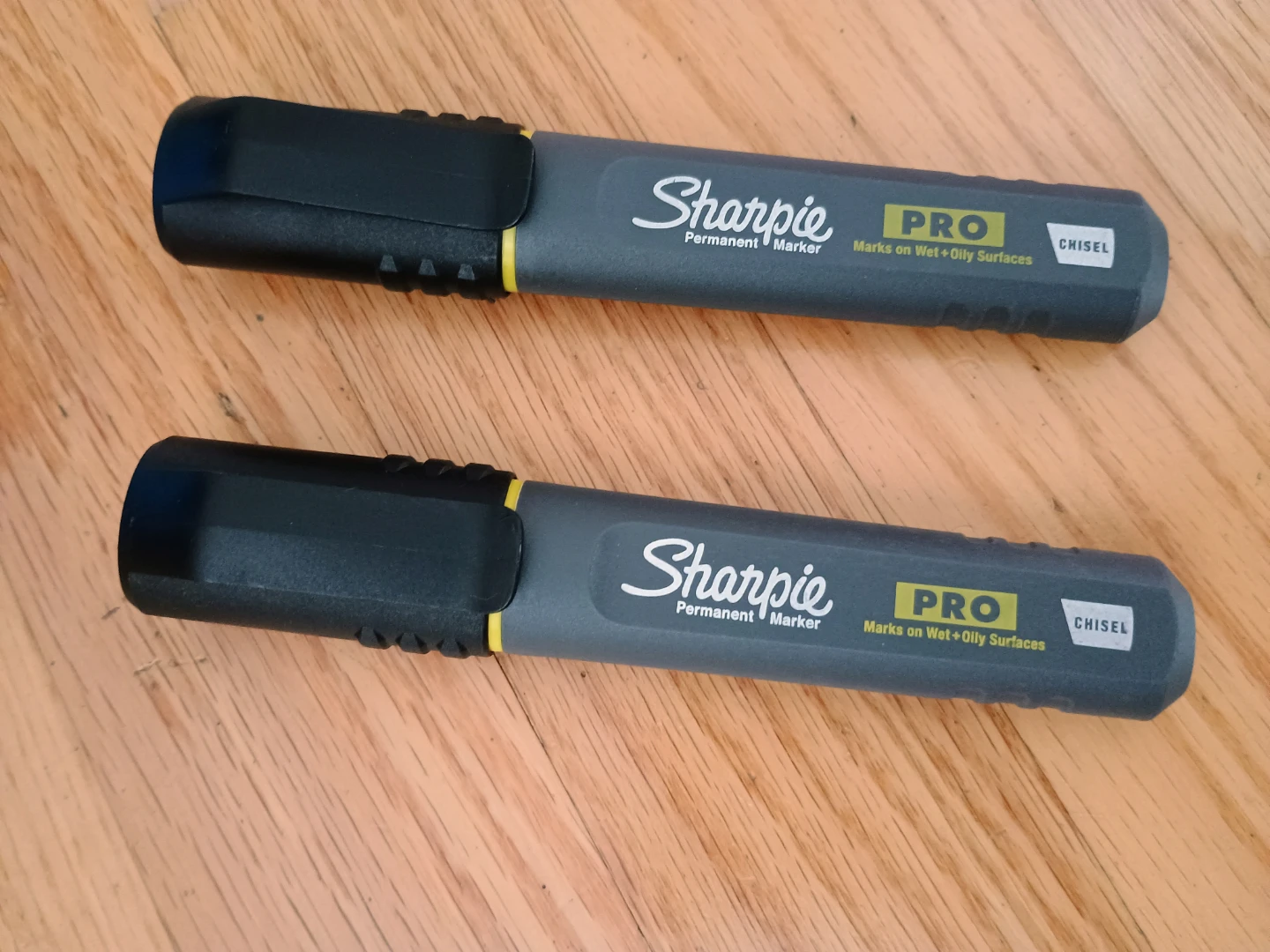 🏆 NEW Sharpie PRO Permanent Markers (2 Pack)