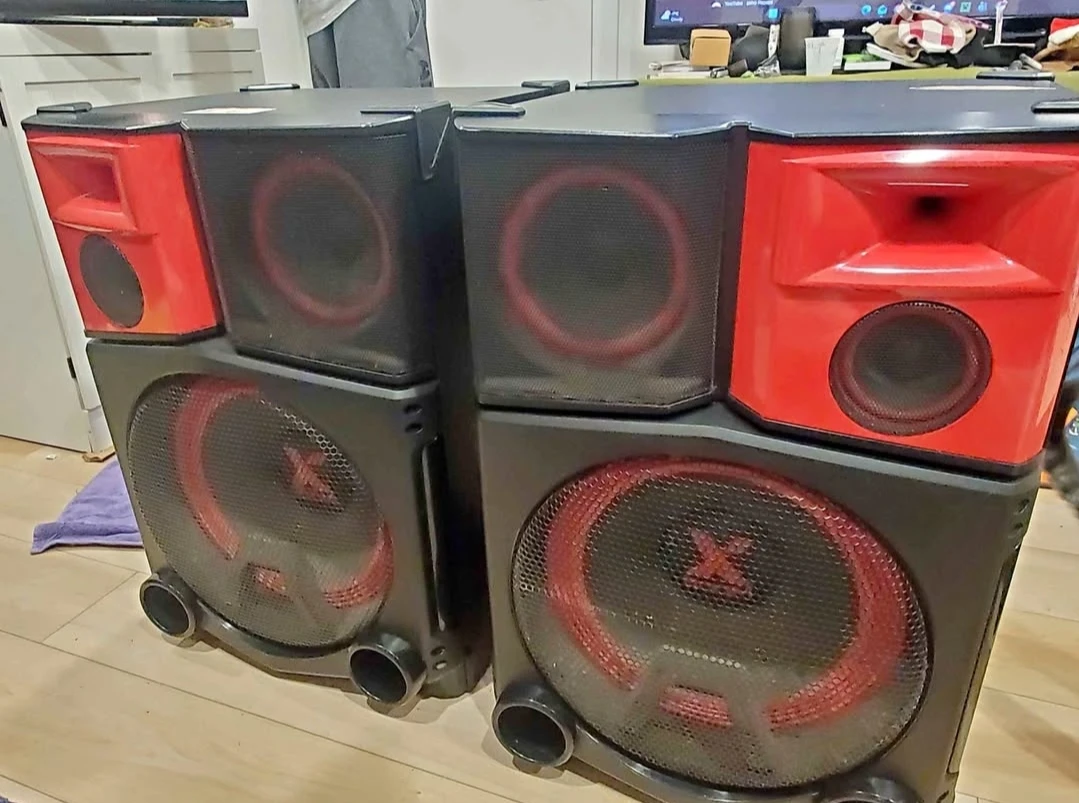 LG XBOOM DJ System with Speakers