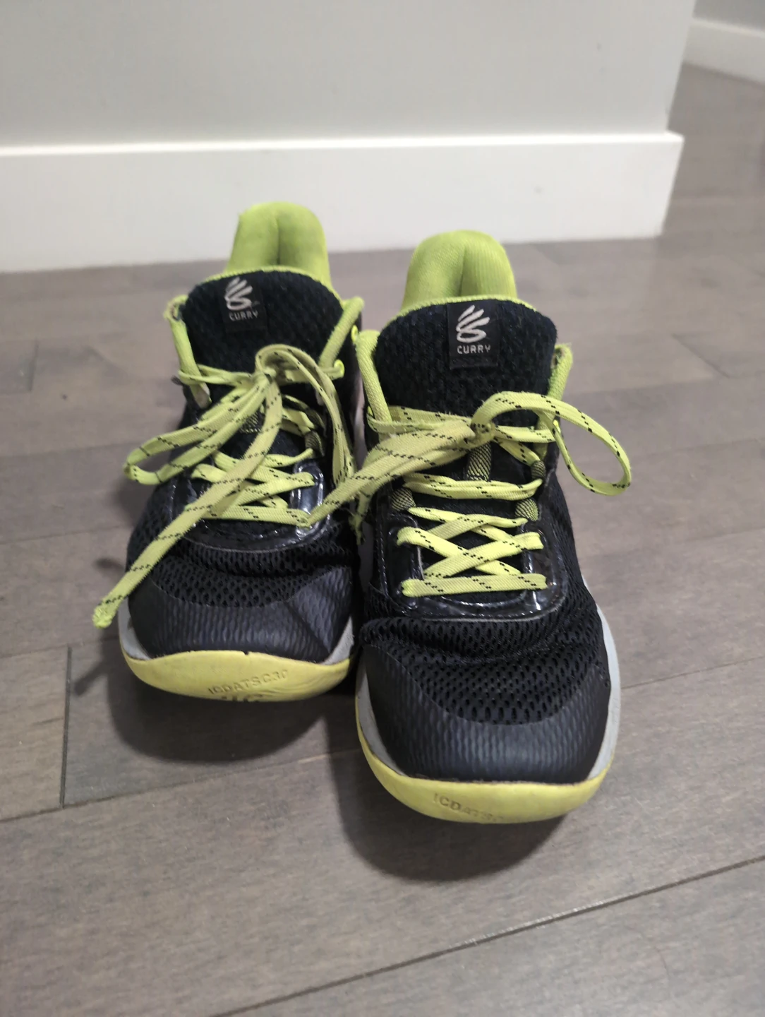 Curry 7 little harshly used need to get rid of it - photo 2