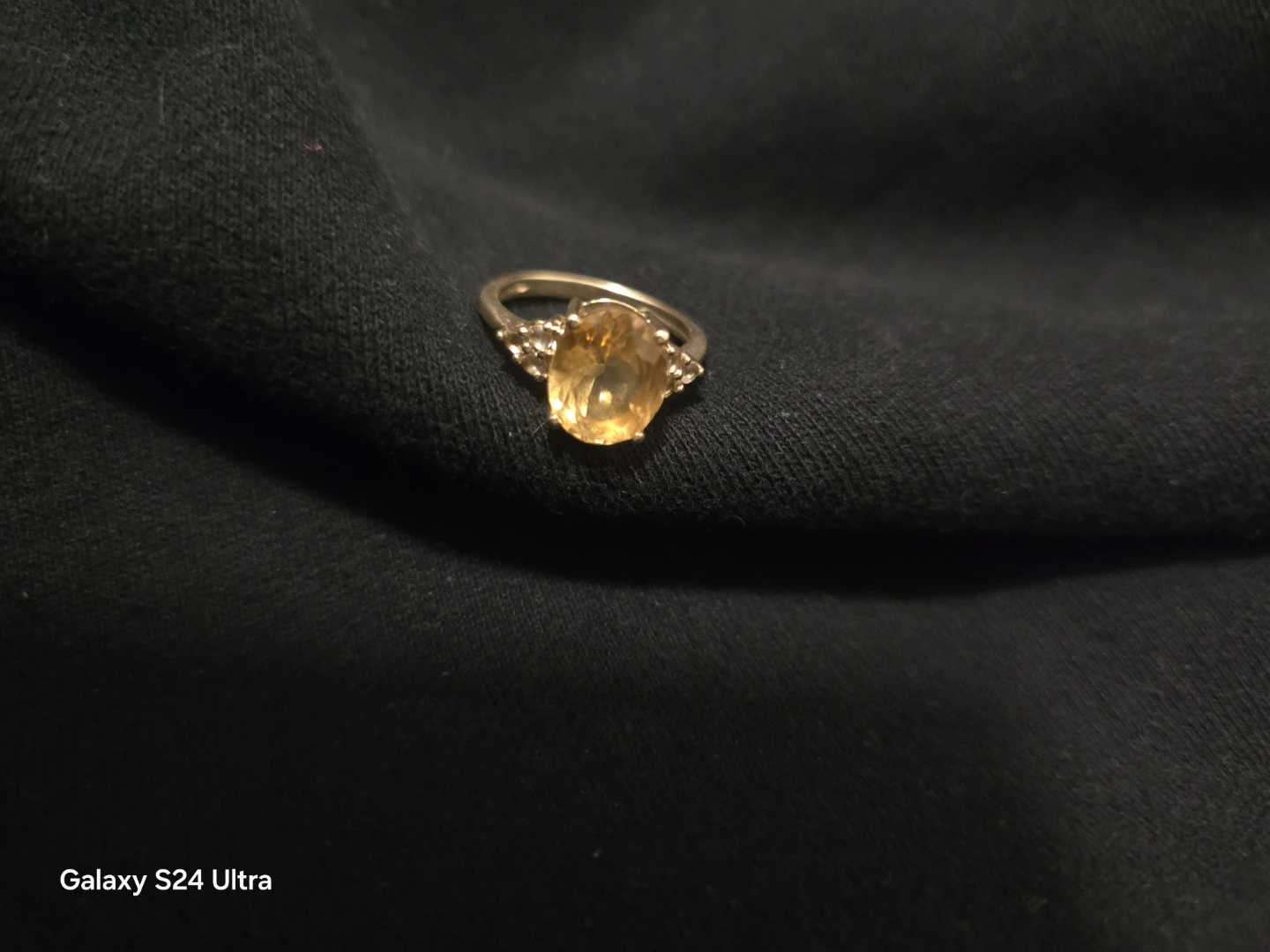 Oval Citrine and Diamond Ring - photo 3