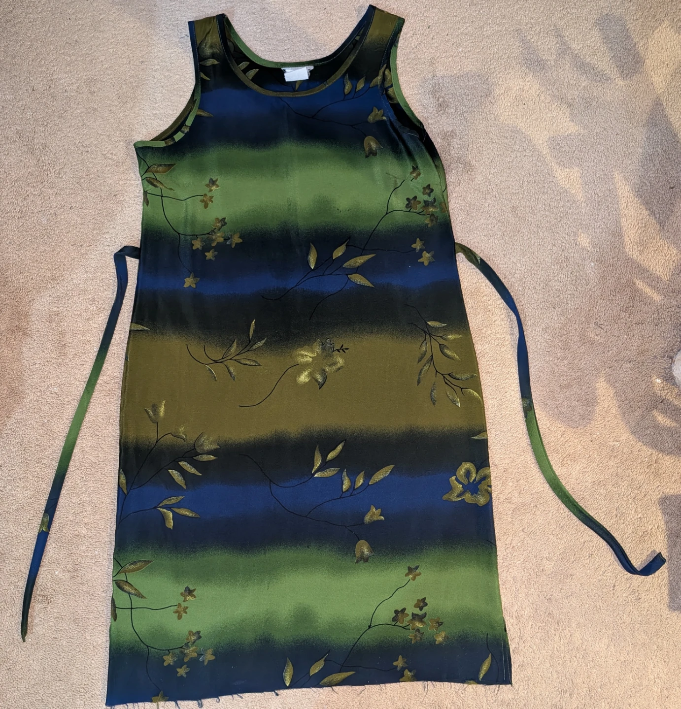 Bundle of 3 women's dresses - photo 2