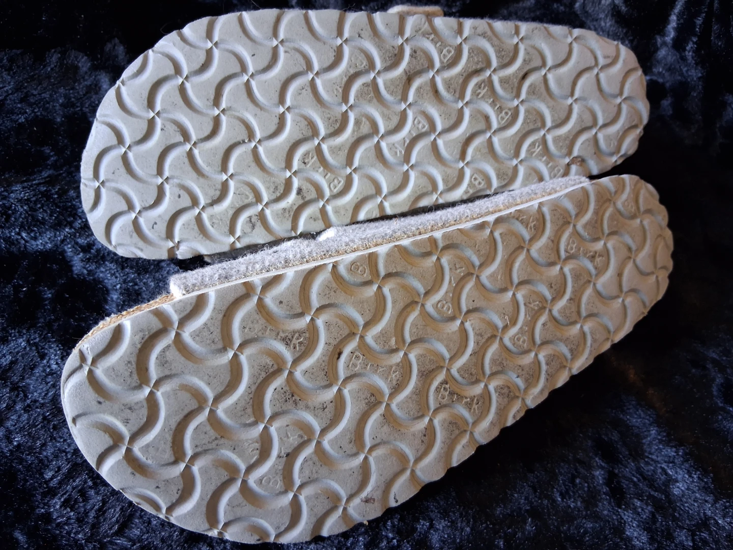 Birkenstock Gray Felt Lined Sandals - photo 3