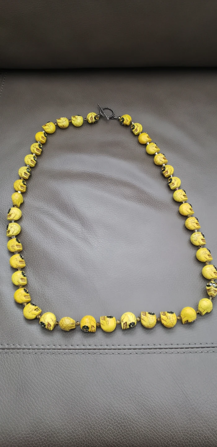 The She-Bee Sugar skull necklace