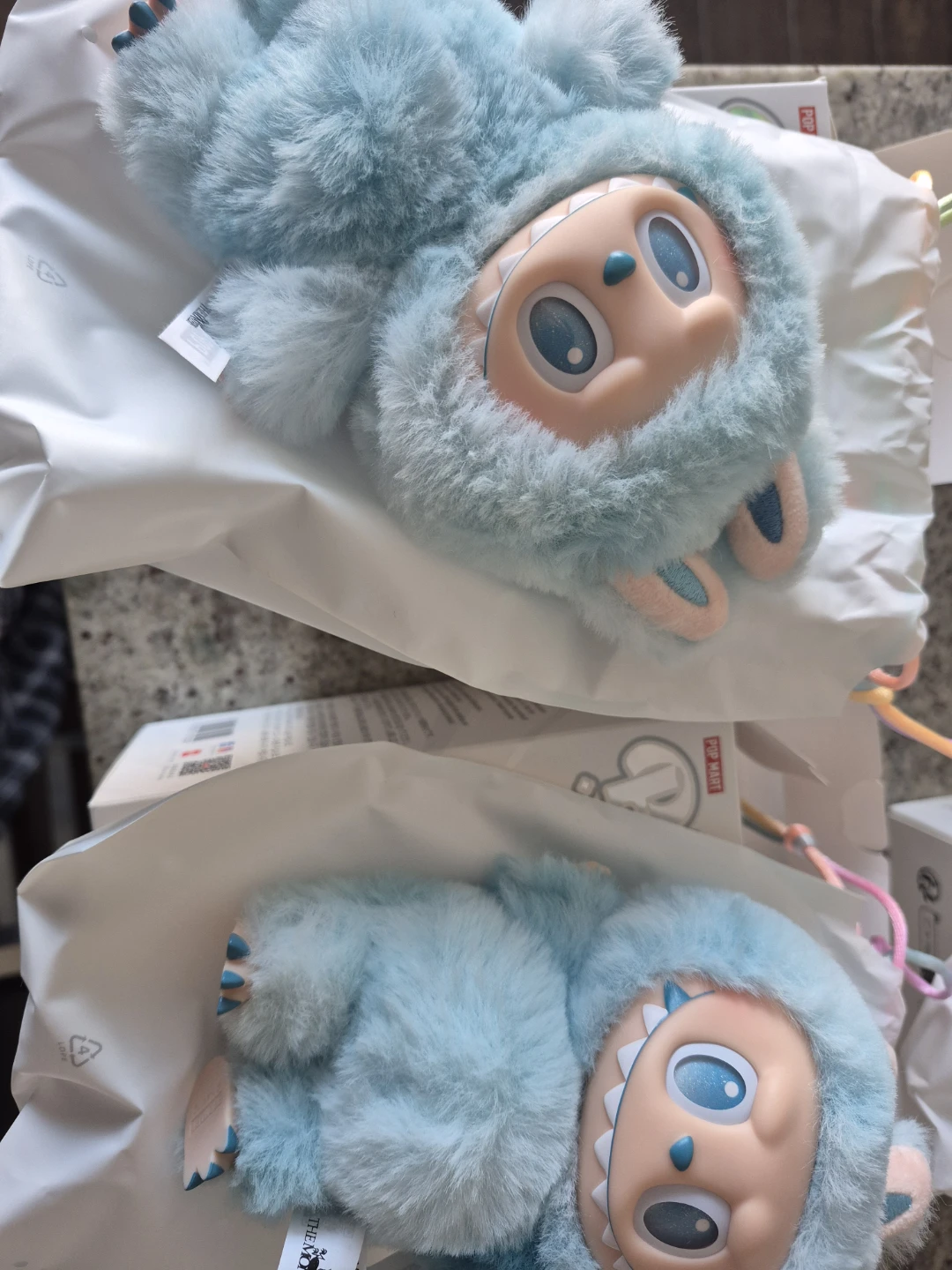Pop Mart Labubu Big into energy The Monsters Plush - photo 2