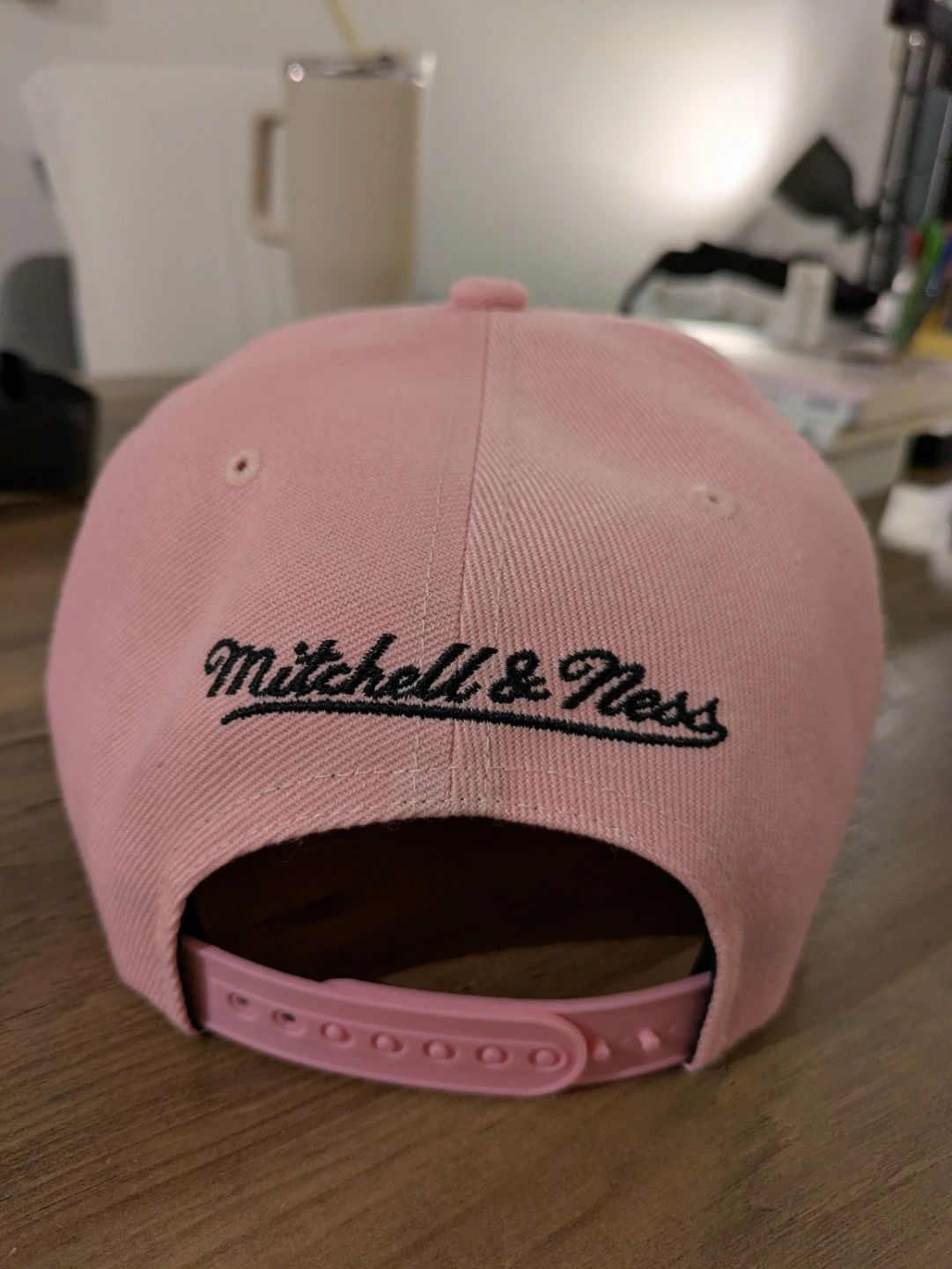 Mitchell & Ness Chicago Bulls Snapback Hat Pink - photo 2