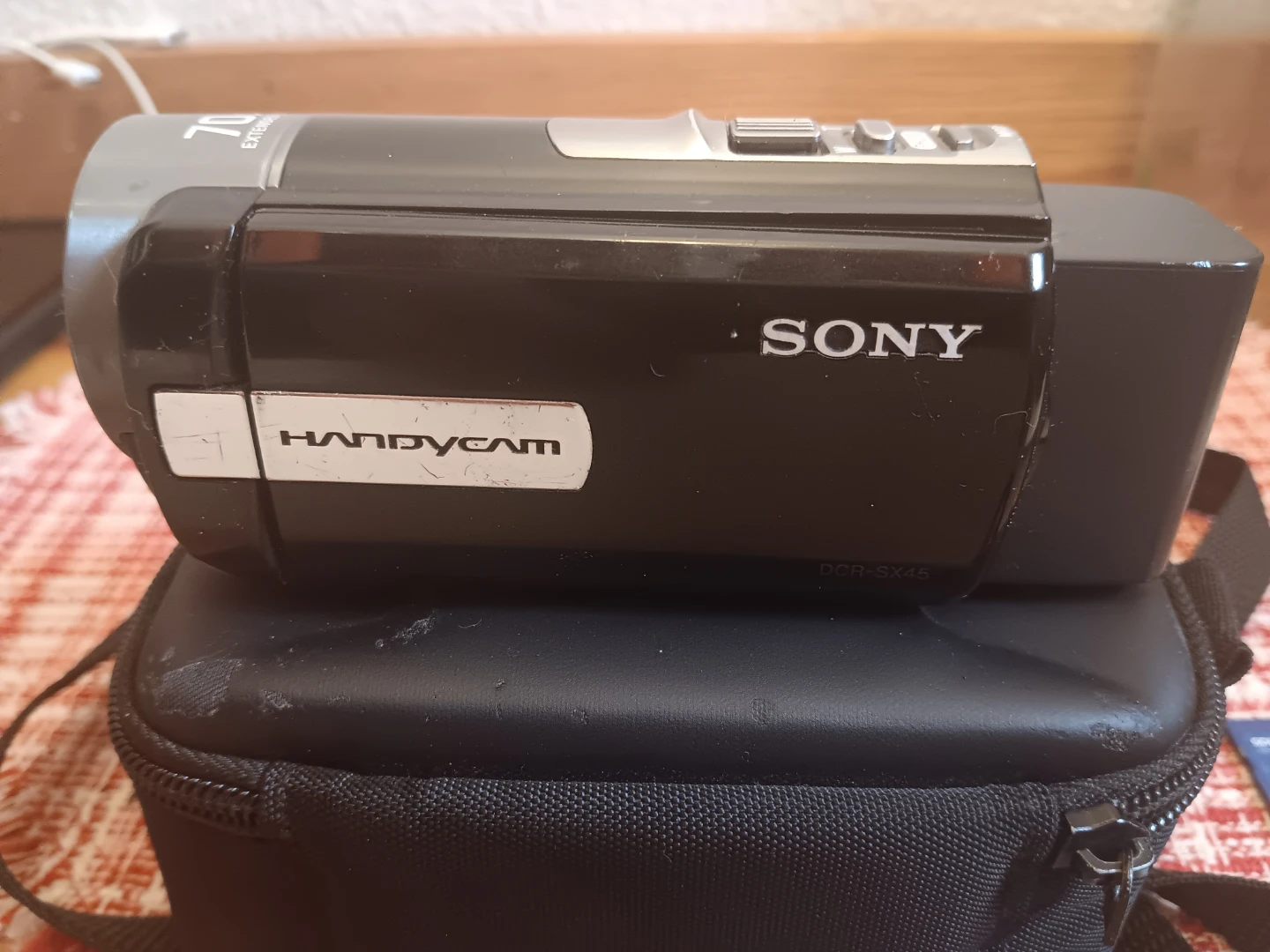 Sony Handycam DCR-SX45 Camcorder with Case - photo 3