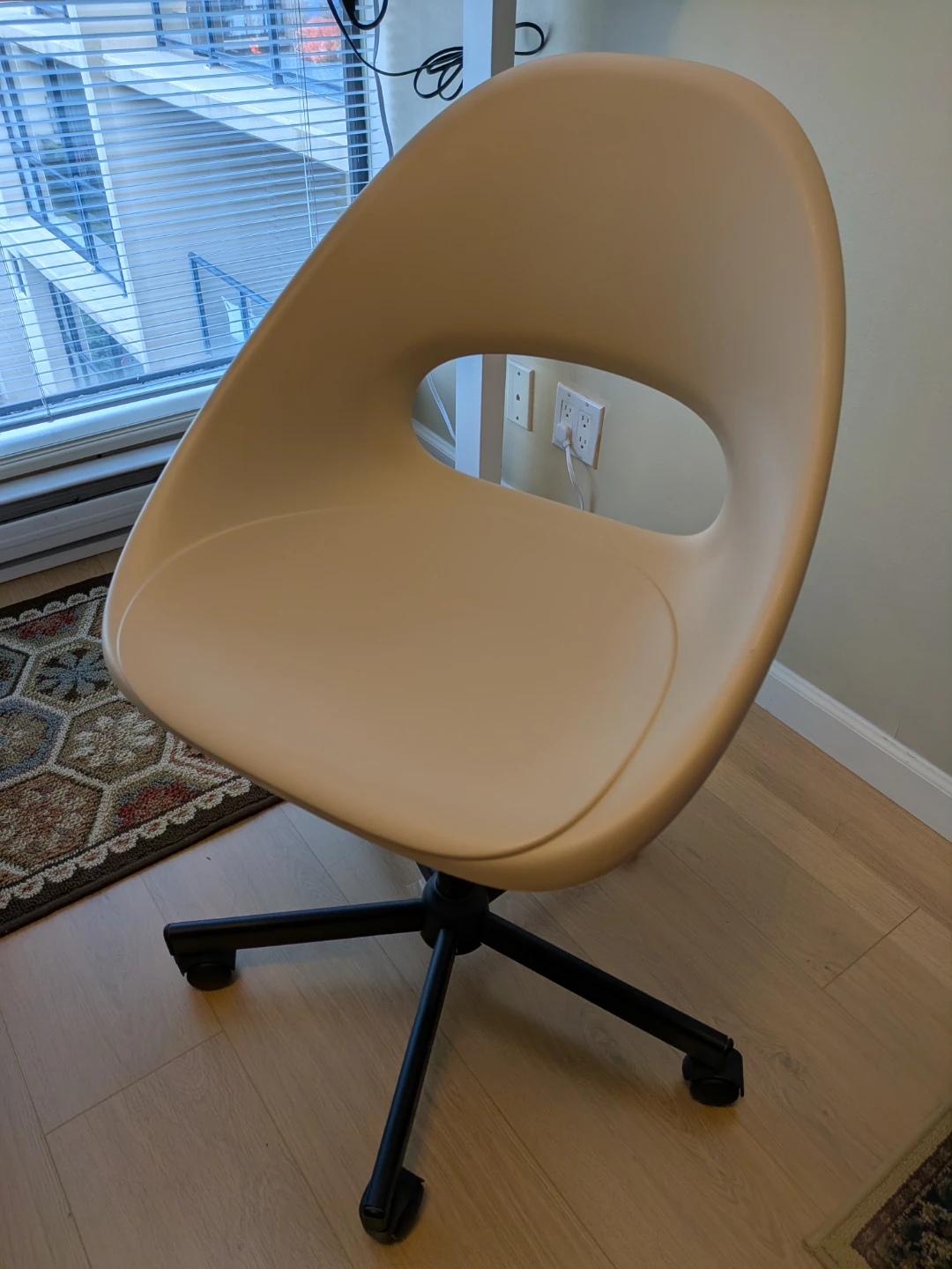 IKEA's Swivel Office Chair 🏆