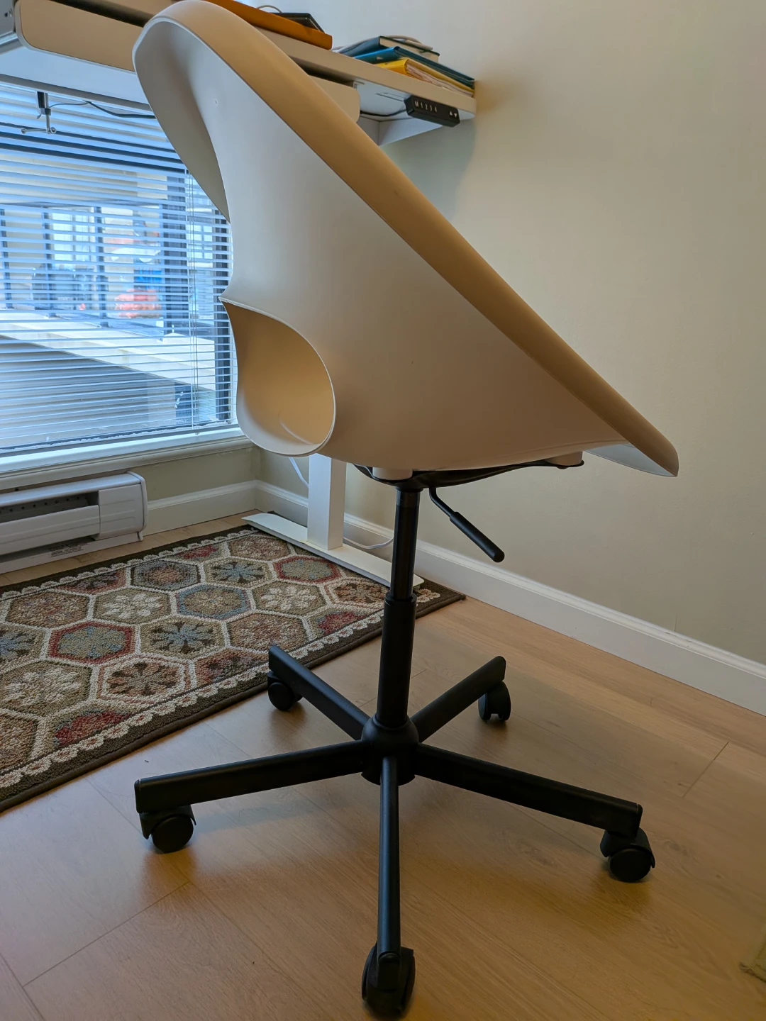IKEA's Swivel Office Chair 🏆 - photo 3