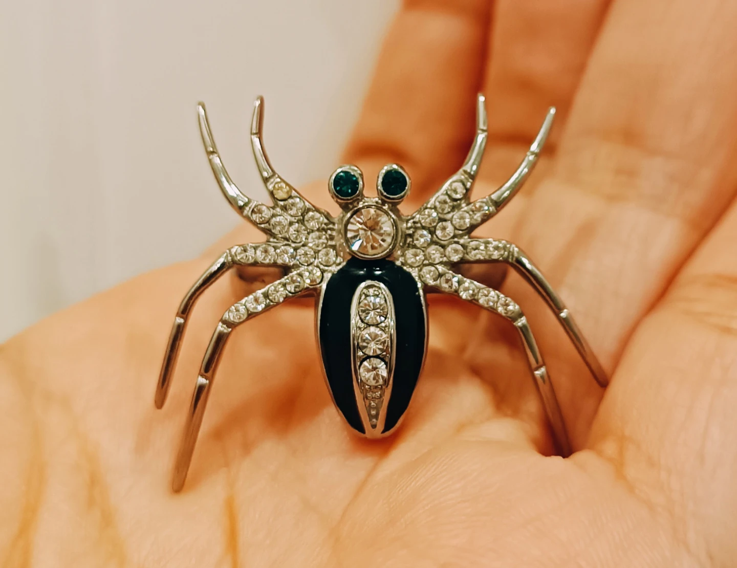 Sparkly Spider Ring، Stainless Steel with 316 stamp. Size 7 & 8