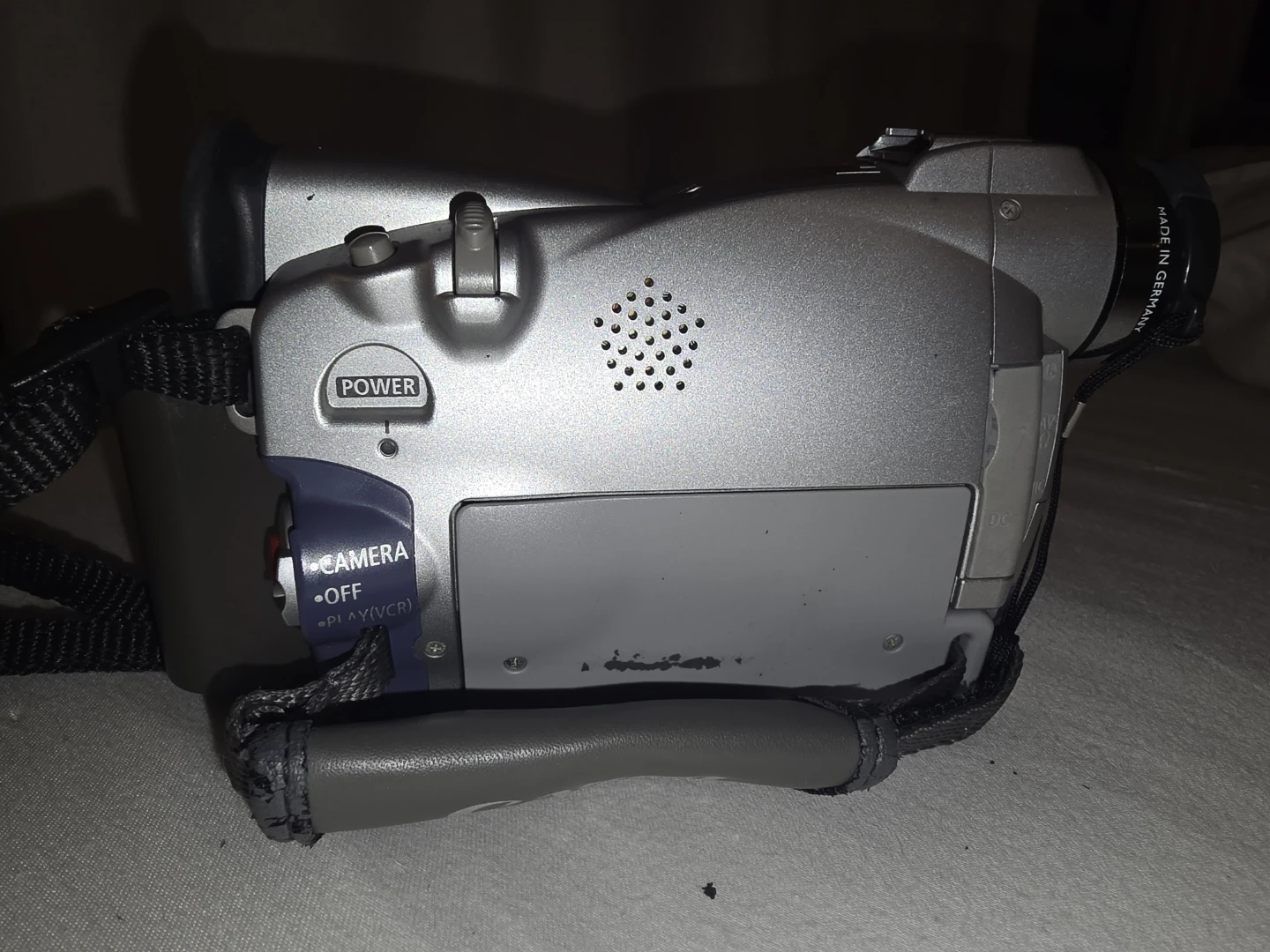 Canon NTSC ZR40 Digital Video Camcorder with 360x Digital Zoom - photo 4