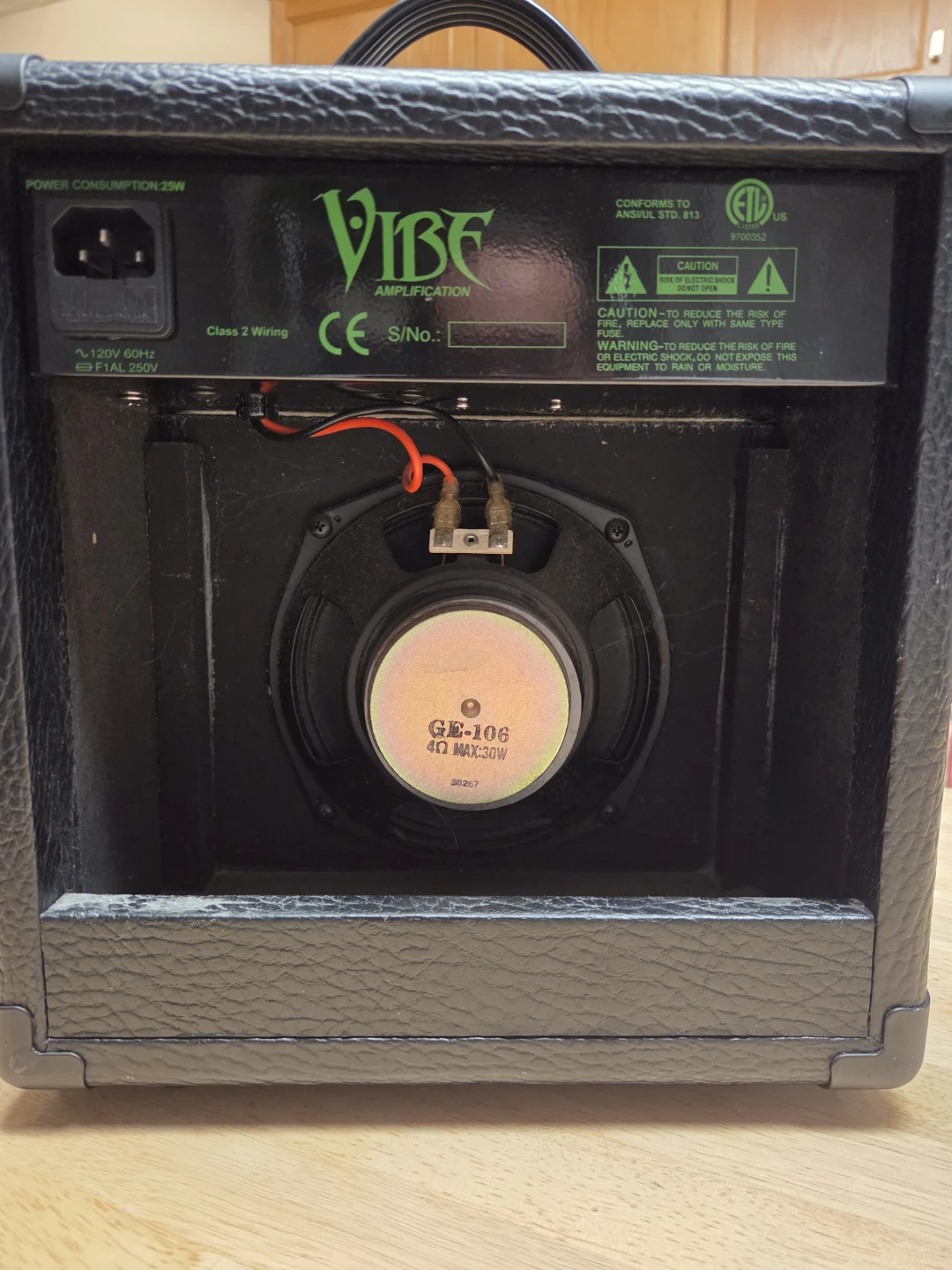 Vibe guitar amp - photo 2
