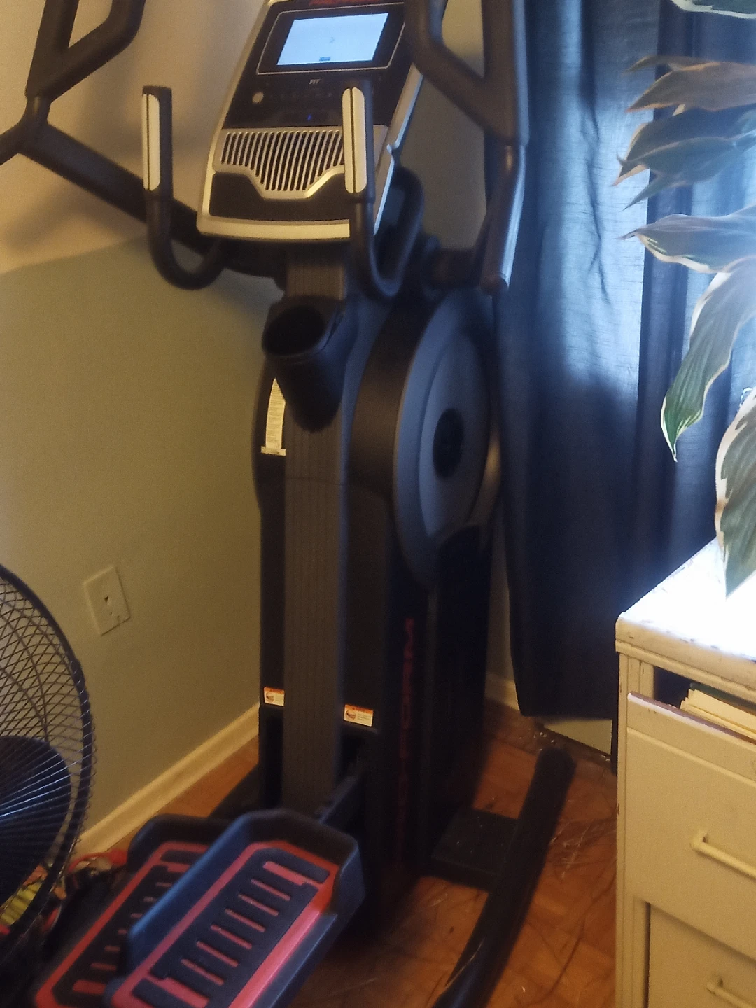 ProForm Elliptical Trainer - photo 2