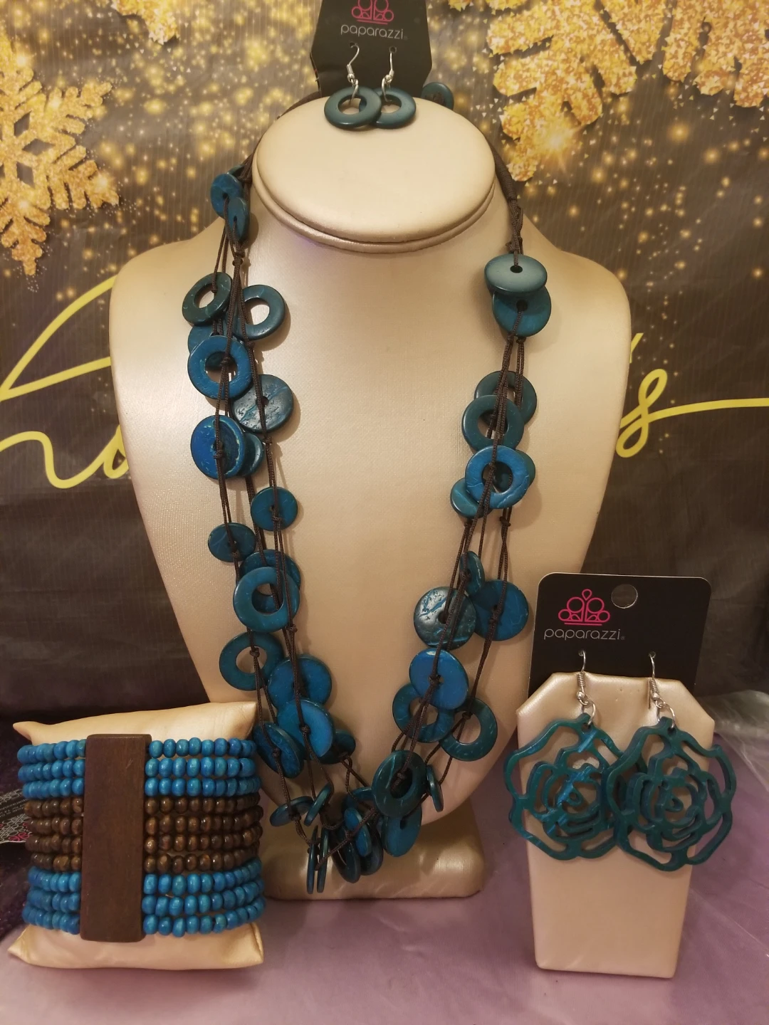 🏆 Paparazzi Blue Wood Bead Necklace, Bracelet, and Earrings Set