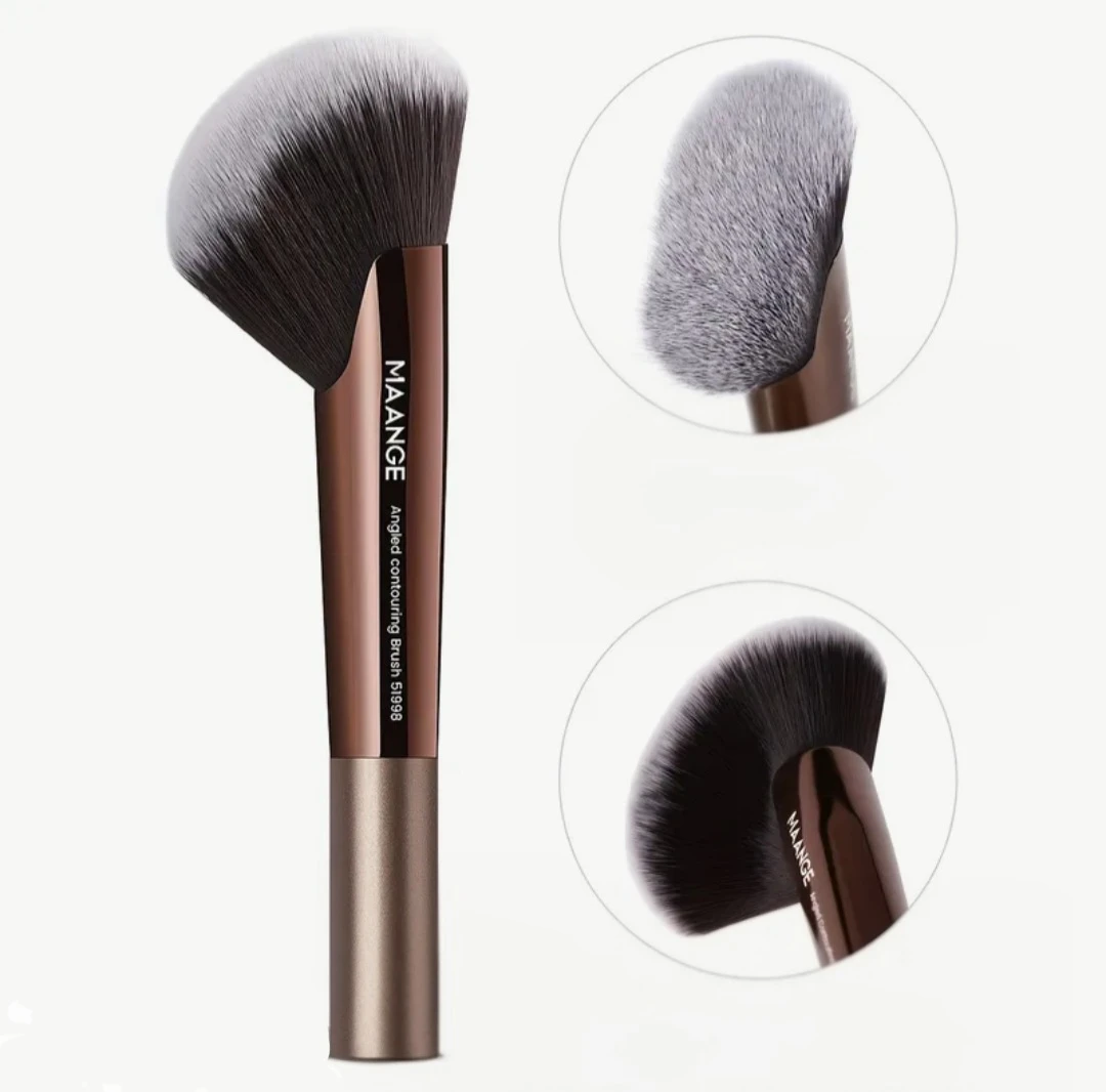 Valentine's Special 🎀 Beveled Contour Makeup Brush - photo 2