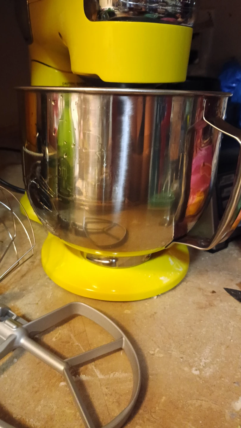 Yellow 5.5qt Stand Mixer - photo 4