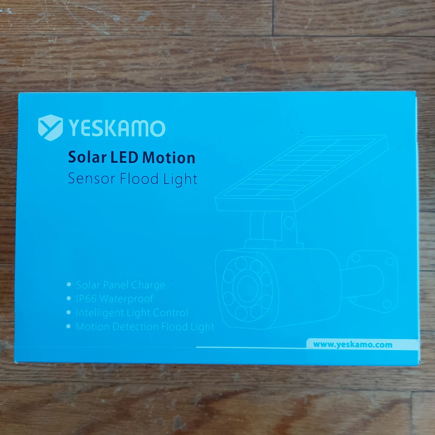 YESKAMO Solar LED Motion Sensor Flood Light - photo 3