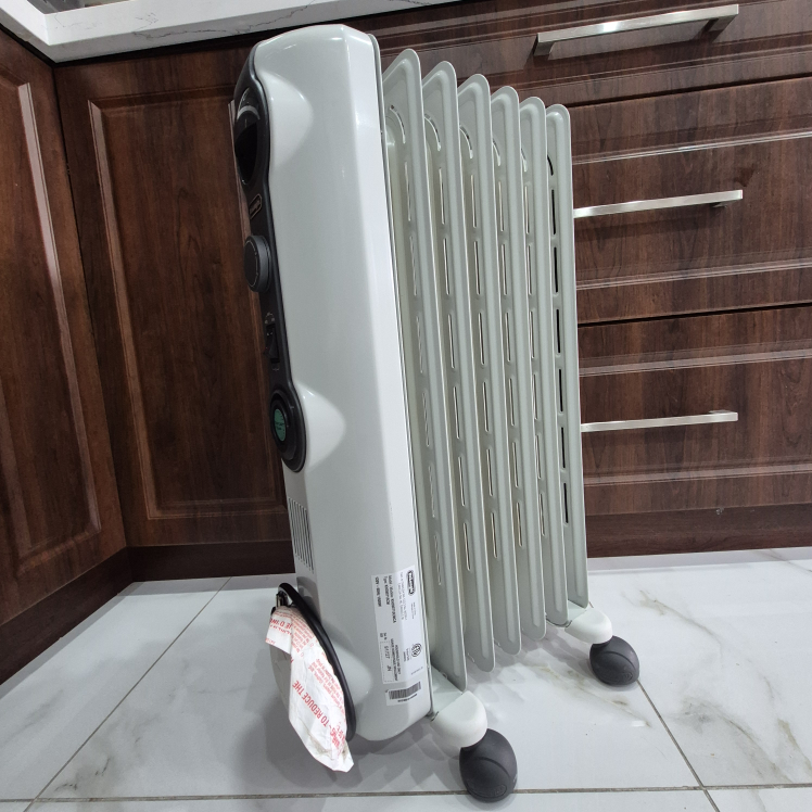 DeLonghi Oil Filled Radiator Heater - photo 3