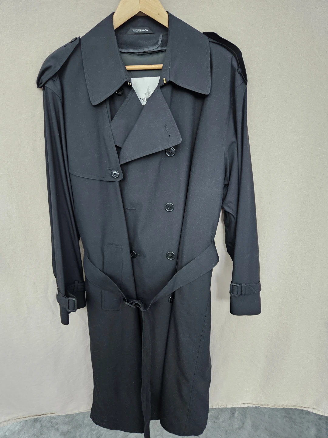 Like new London Fog Men's Black Trench Coat 40R