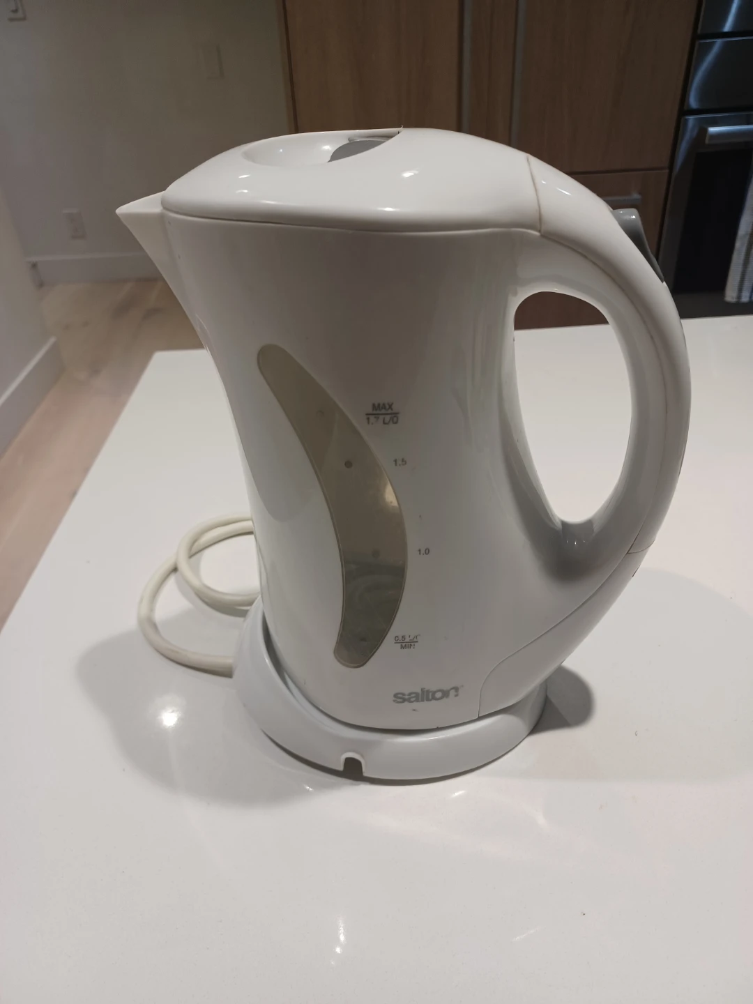 Salton Electric Kettle 1.7L White
