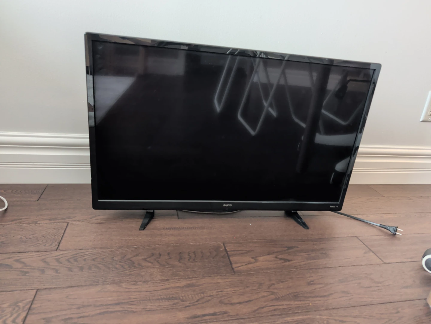 Sanyo Roku TV 32"