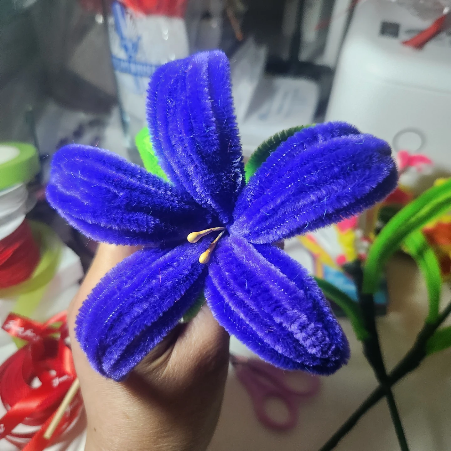 Craft Pipe Cleaner Flowers for Valentines - photo 4