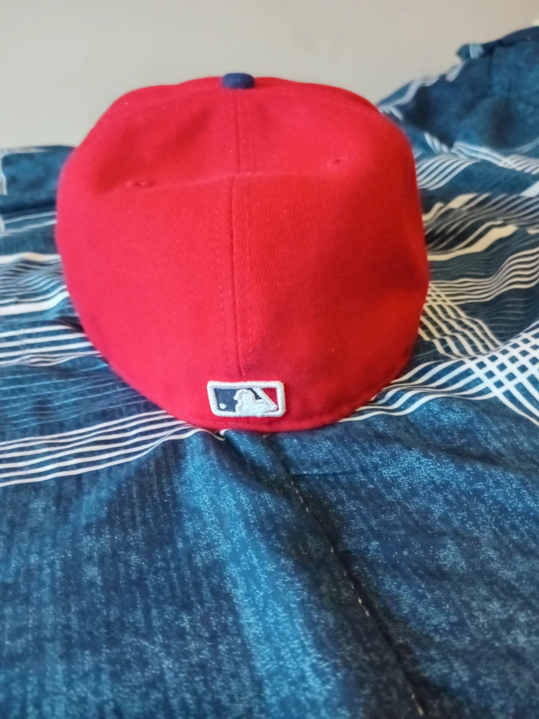 3 team sports hats - photo 2