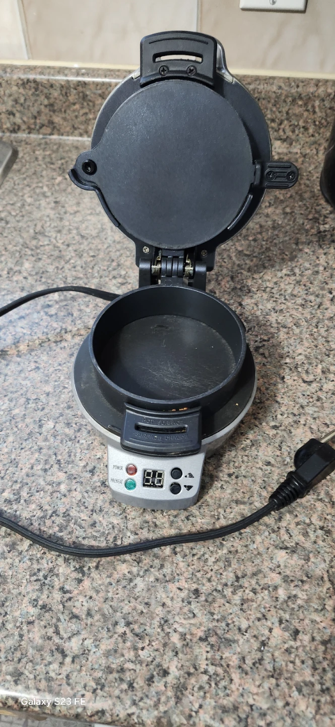 Hamilton Beach Breakfast Sandwich Maker - photo 3