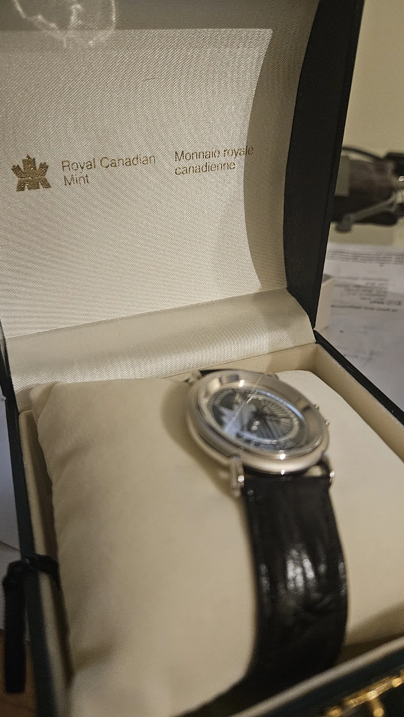 Royal Canadian Mint Watch - December 1999 - photo 2