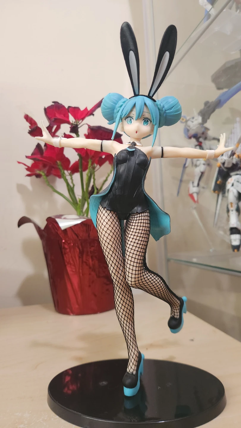 Anime Figures and Plushies Collection. - photo 2