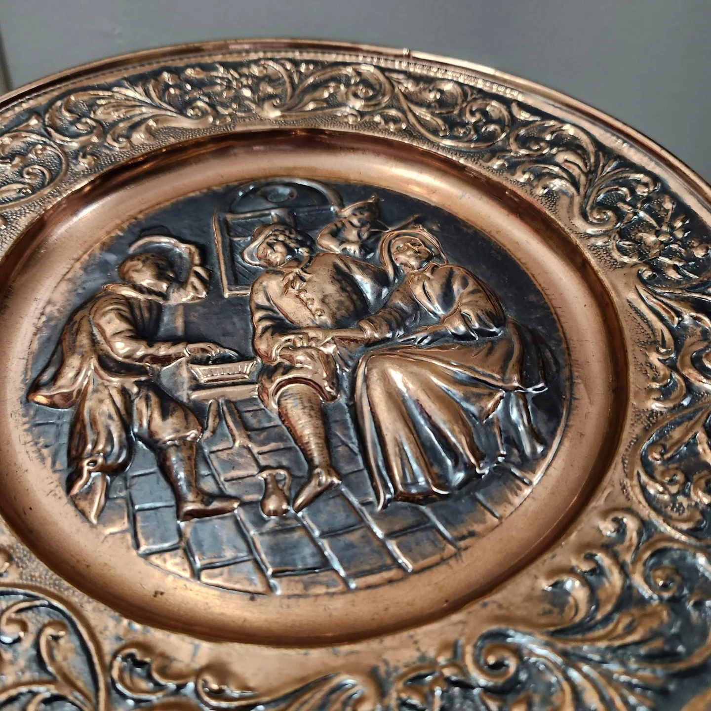 🏆Excellent Vintage Hammered Copper Wall Plate - photo 2