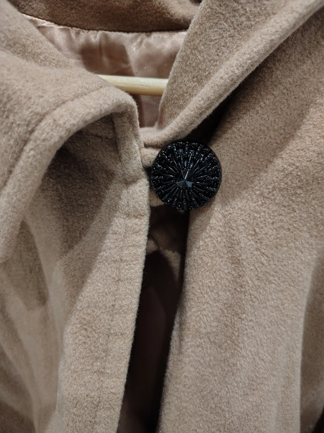 Brown cloak with Black Button size xs-medium - photo 3