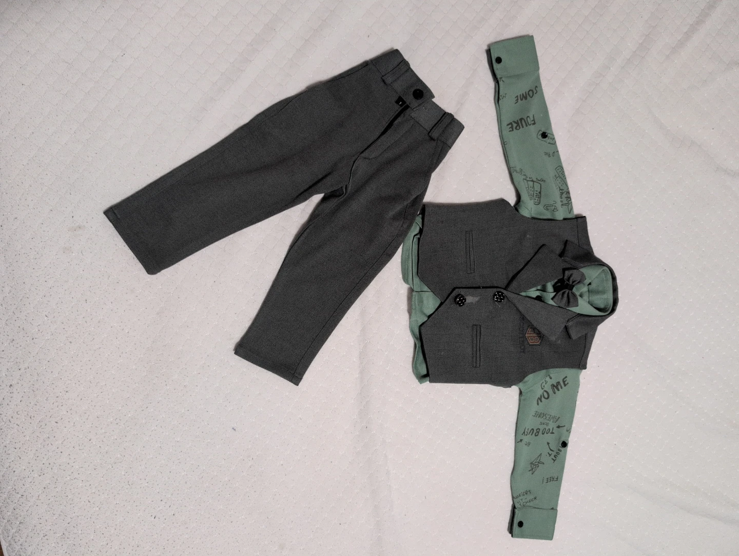 Boys 3-Piece Suit with Shirt and Vest