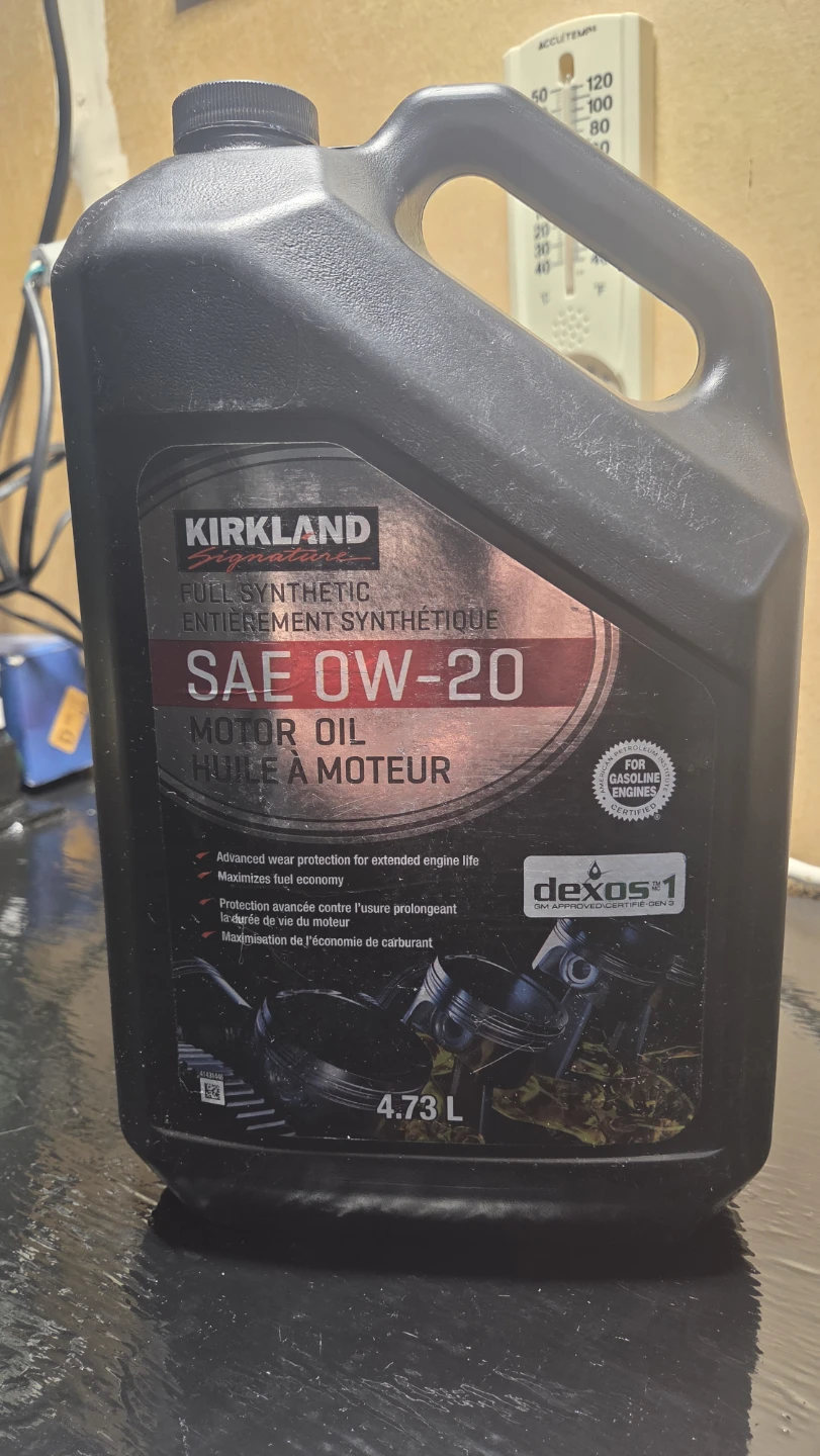 Kirkland Signature SAE 0W-20 Full Synthetic Motor Oil 4.73 L