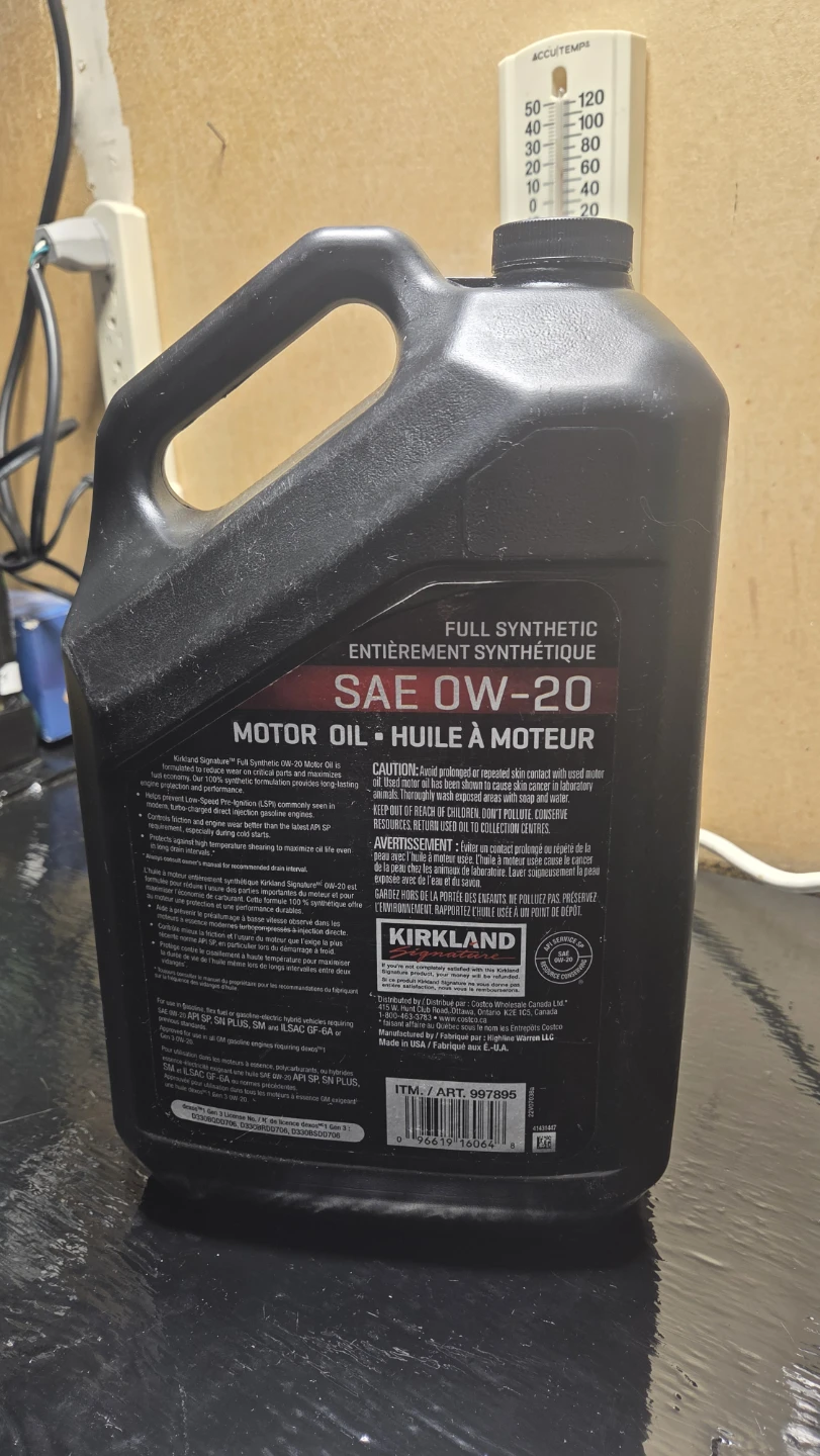 Kirkland Signature SAE 0W-20 Full Synthetic Motor Oil 4.73 L - photo 2