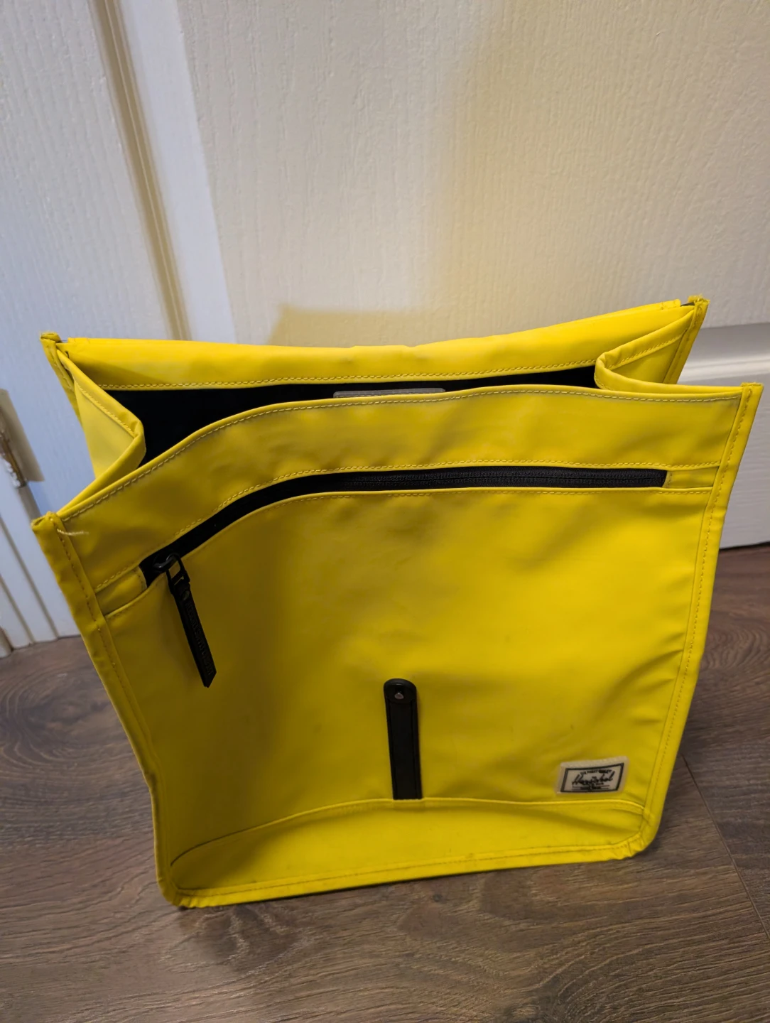 Herschel waterproof Backpack - photo 3