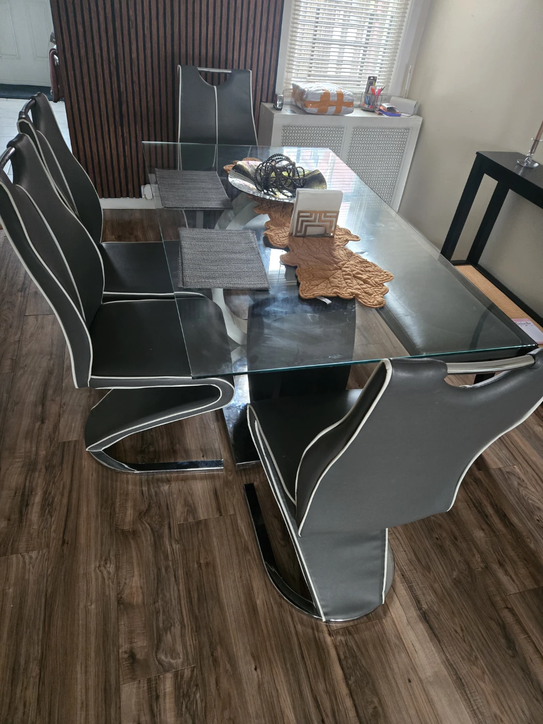 Glass Dining Table with 4 Chairs+1 and Bench and table clothing