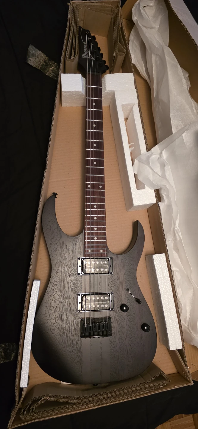 Ibanez RGTR421-WNF Electric Guitar Like New