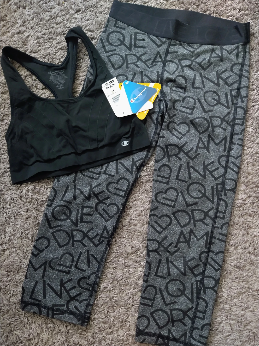 Aeropostale Capri Leggings /Champion Sports Bra Set Size Small