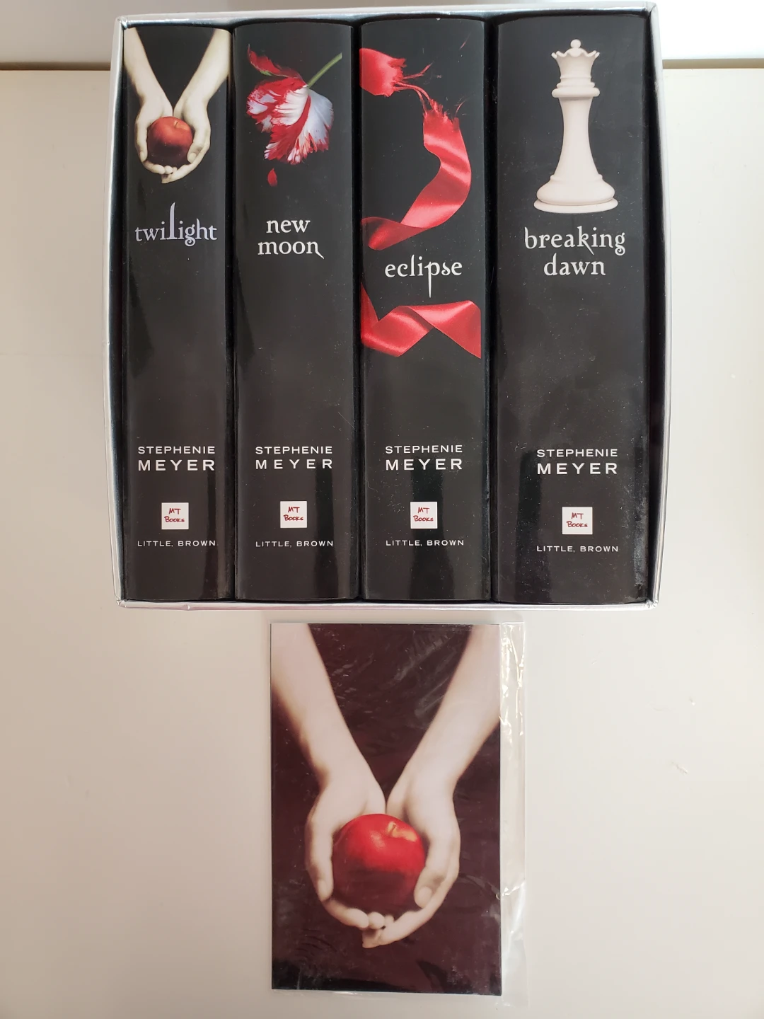 Twilight Saga Collection 4 Book Set by Stephenie (Hardcover)