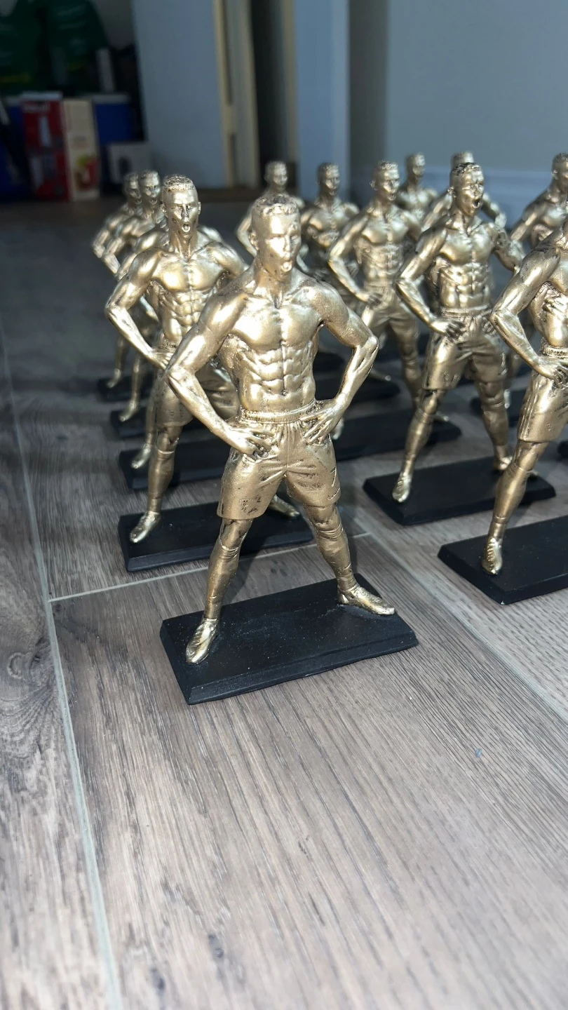 Cristiano Ronaldo Gold Trophy Figure - photo 4