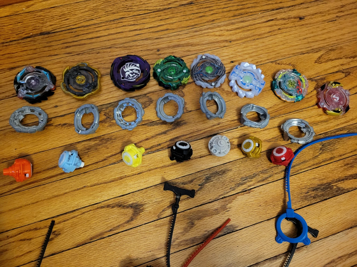 Used beyblades - photo 2