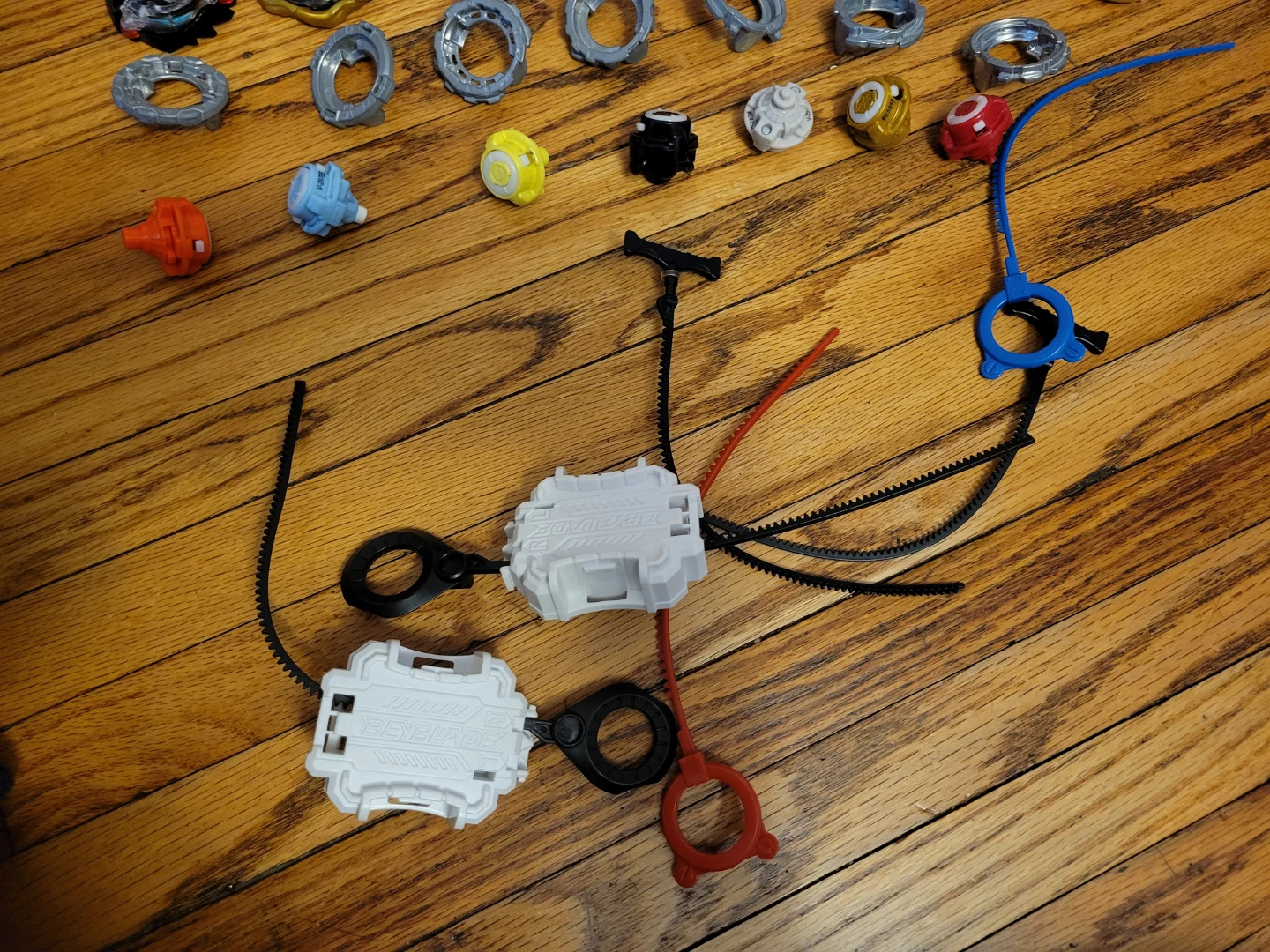 Used beyblades - photo 3
