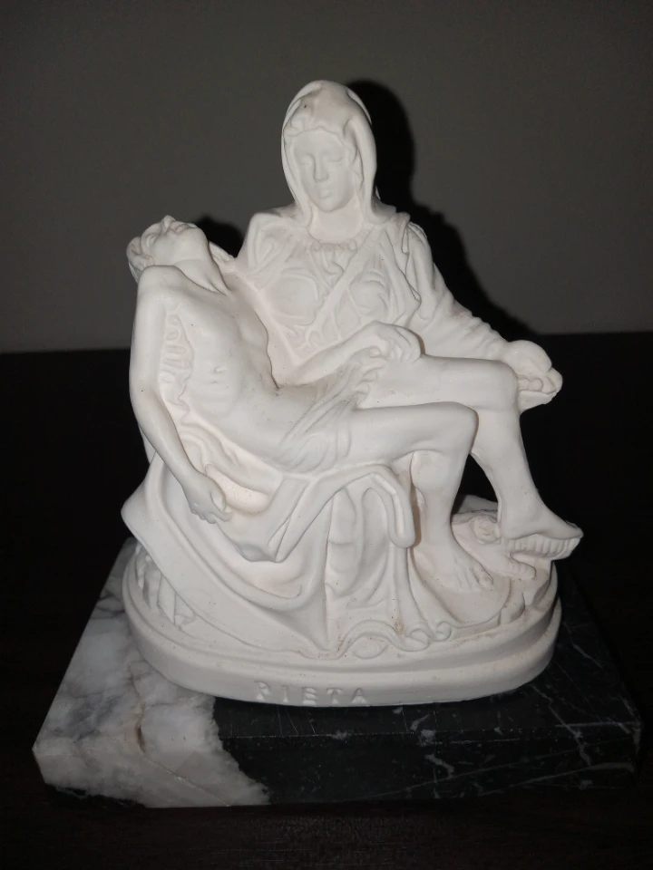 Pieta Statue - photo 3